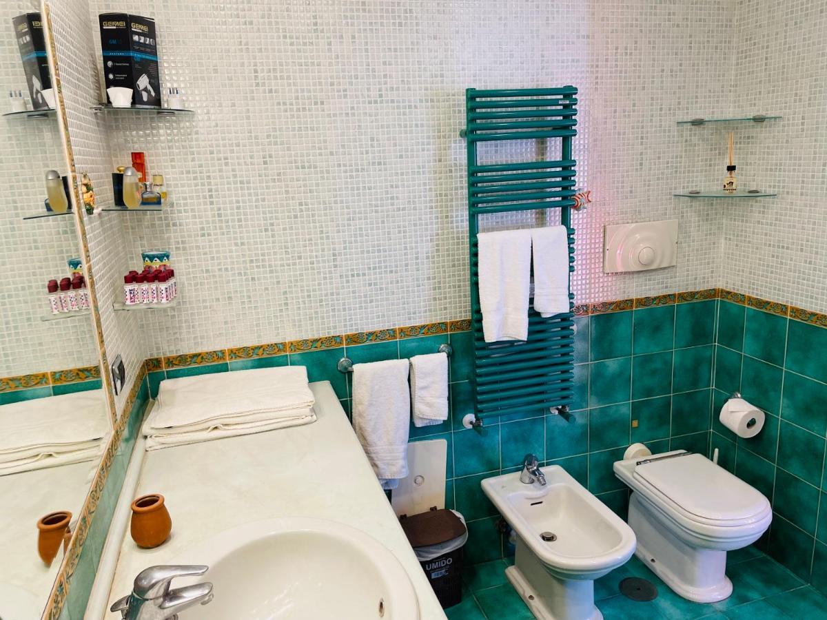 Appartement I tre Castelli à Naples Extérieur photo
