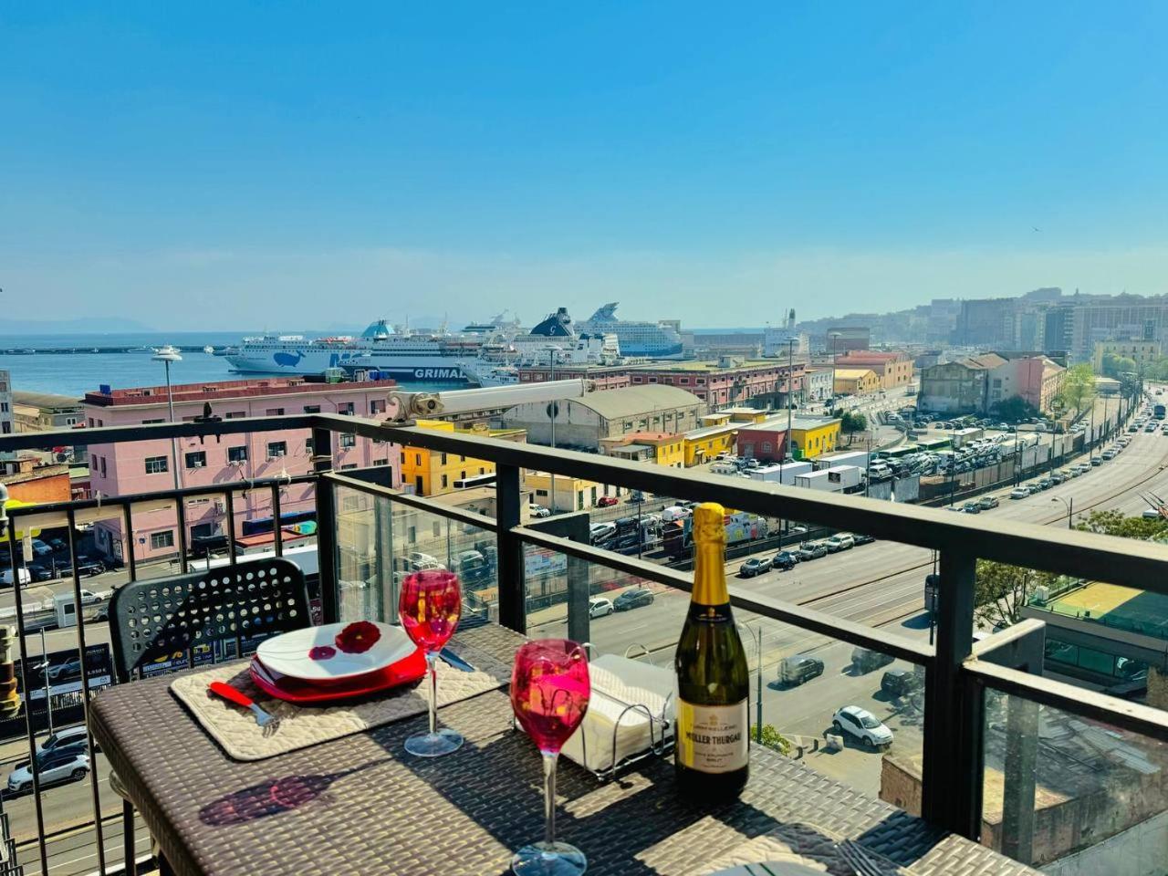 Appartement I tre Castelli à Naples Extérieur photo